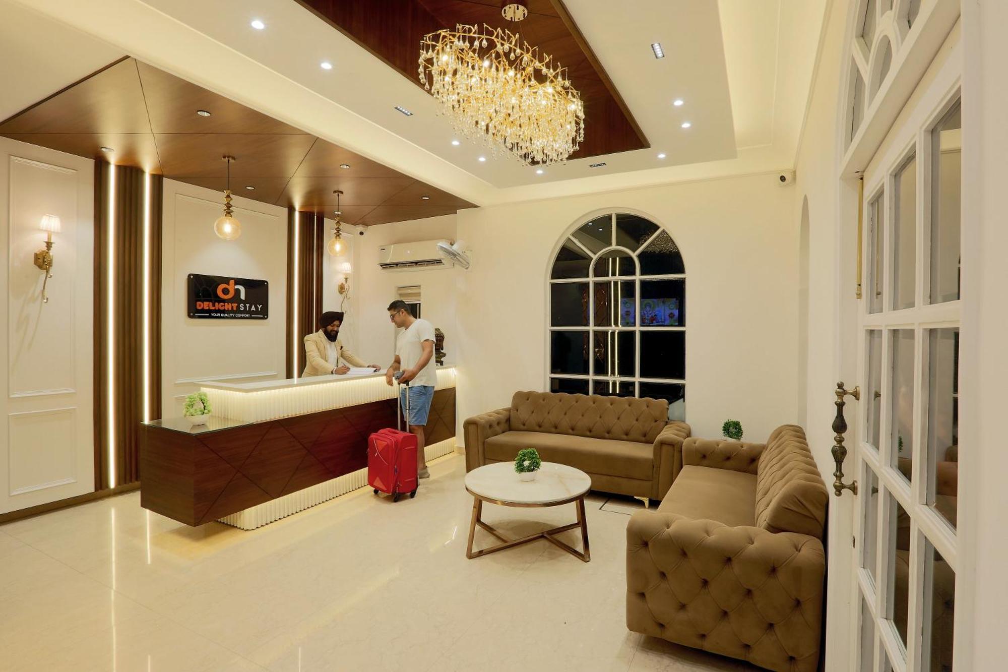 ניו דלהי Hotel Prithvi Palace Igi Airport Delhi מראה חיצוני תמונה