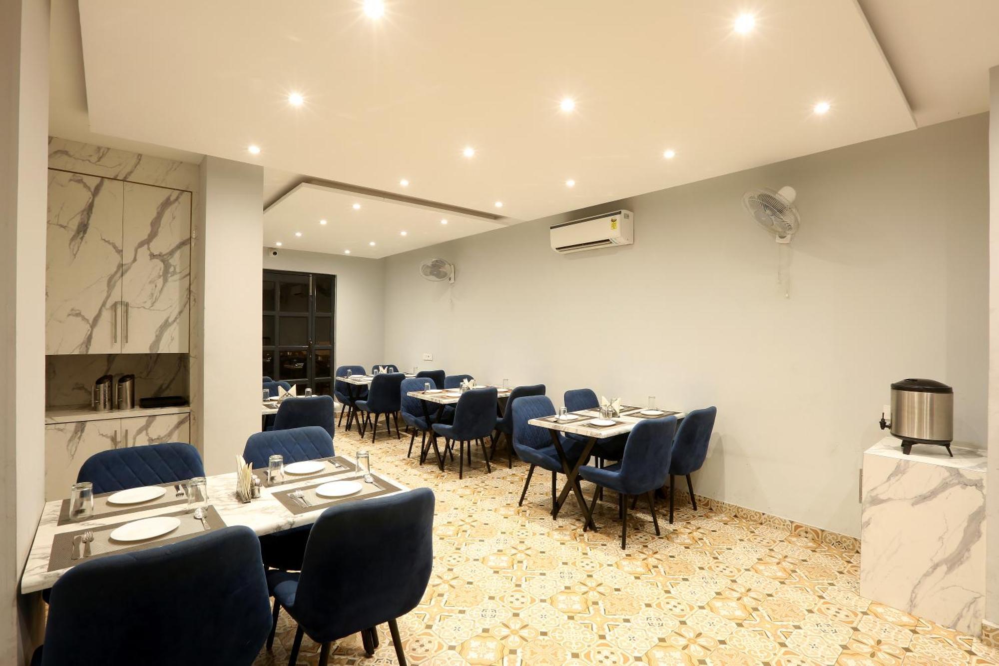 ניו דלהי Hotel Prithvi Palace Igi Airport Delhi מראה חיצוני תמונה