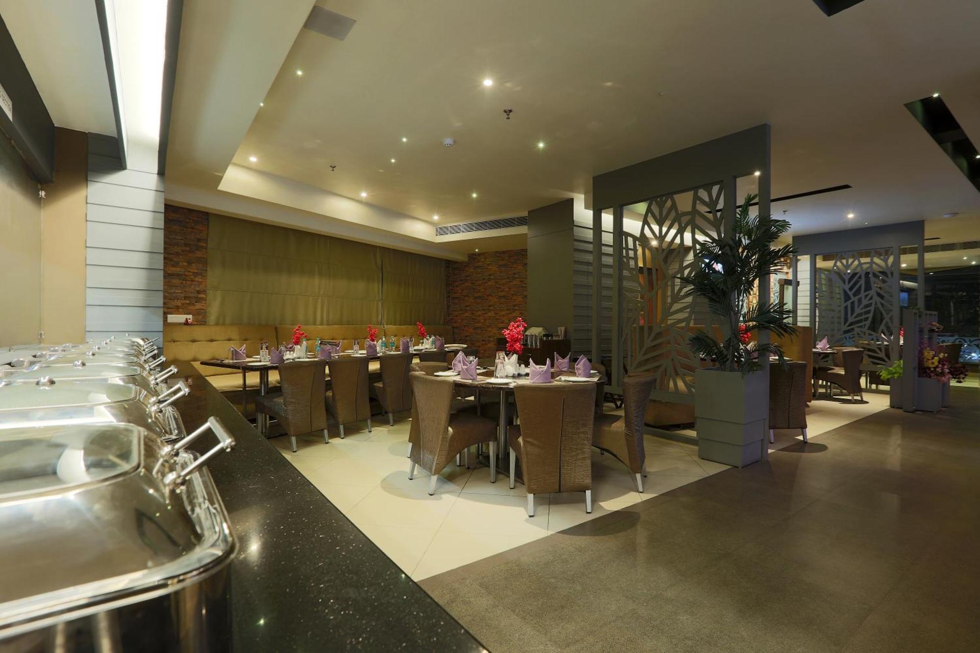 ניו דלהי Hotel Prithvi Palace Igi Airport Delhi מראה חיצוני תמונה