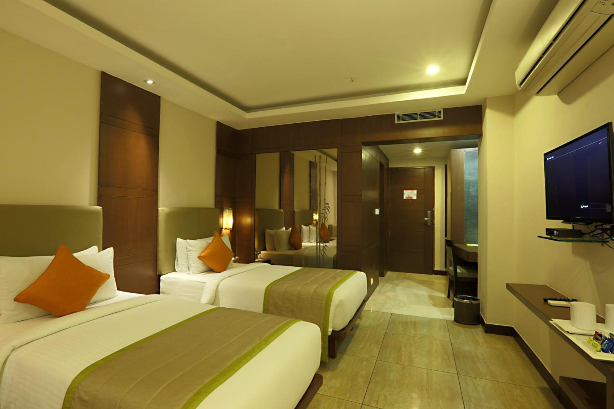ניו דלהי Hotel Prithvi Palace Igi Airport Delhi מראה חיצוני תמונה