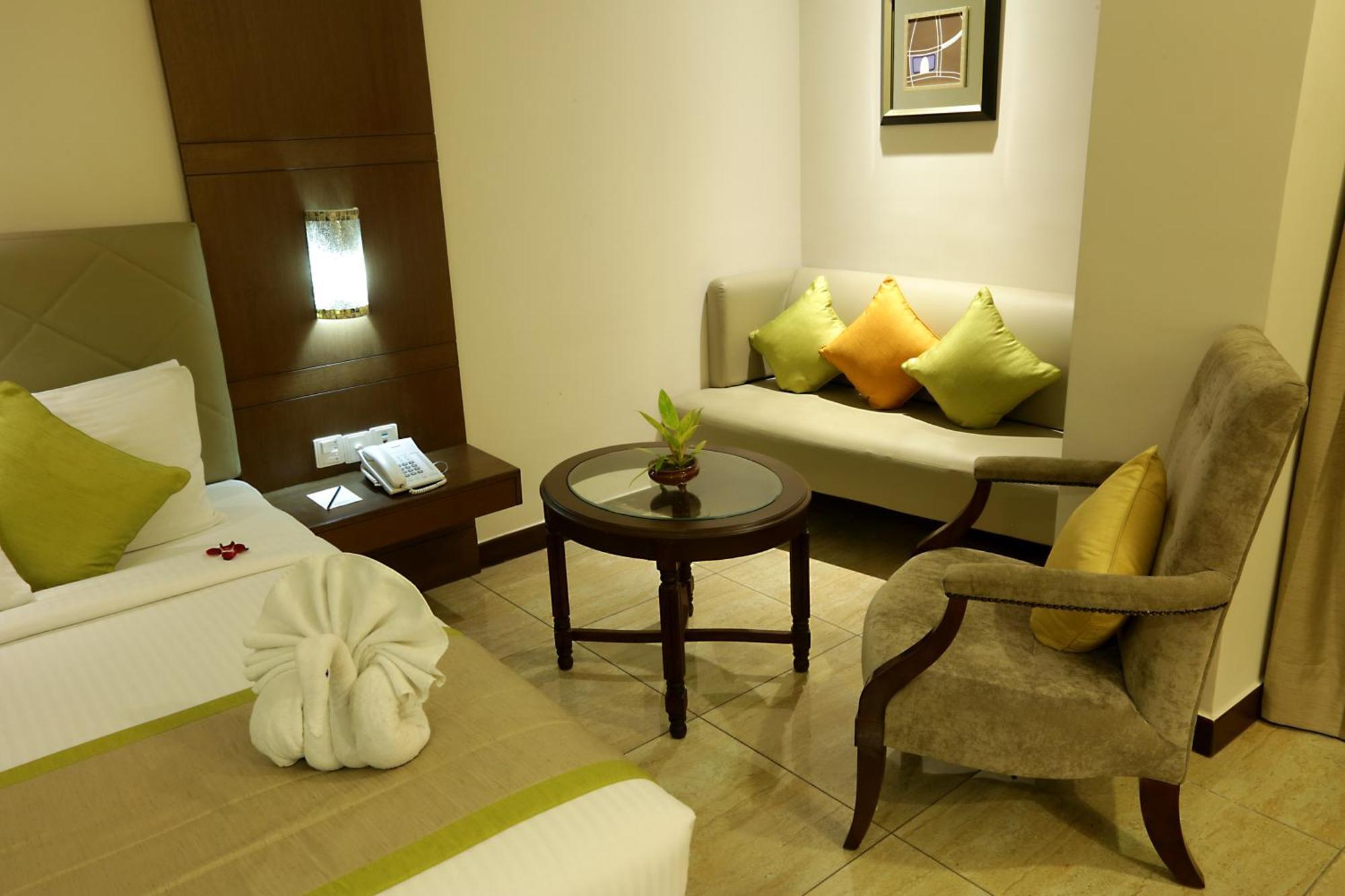 ניו דלהי Hotel Prithvi Palace Igi Airport Delhi מראה חיצוני תמונה