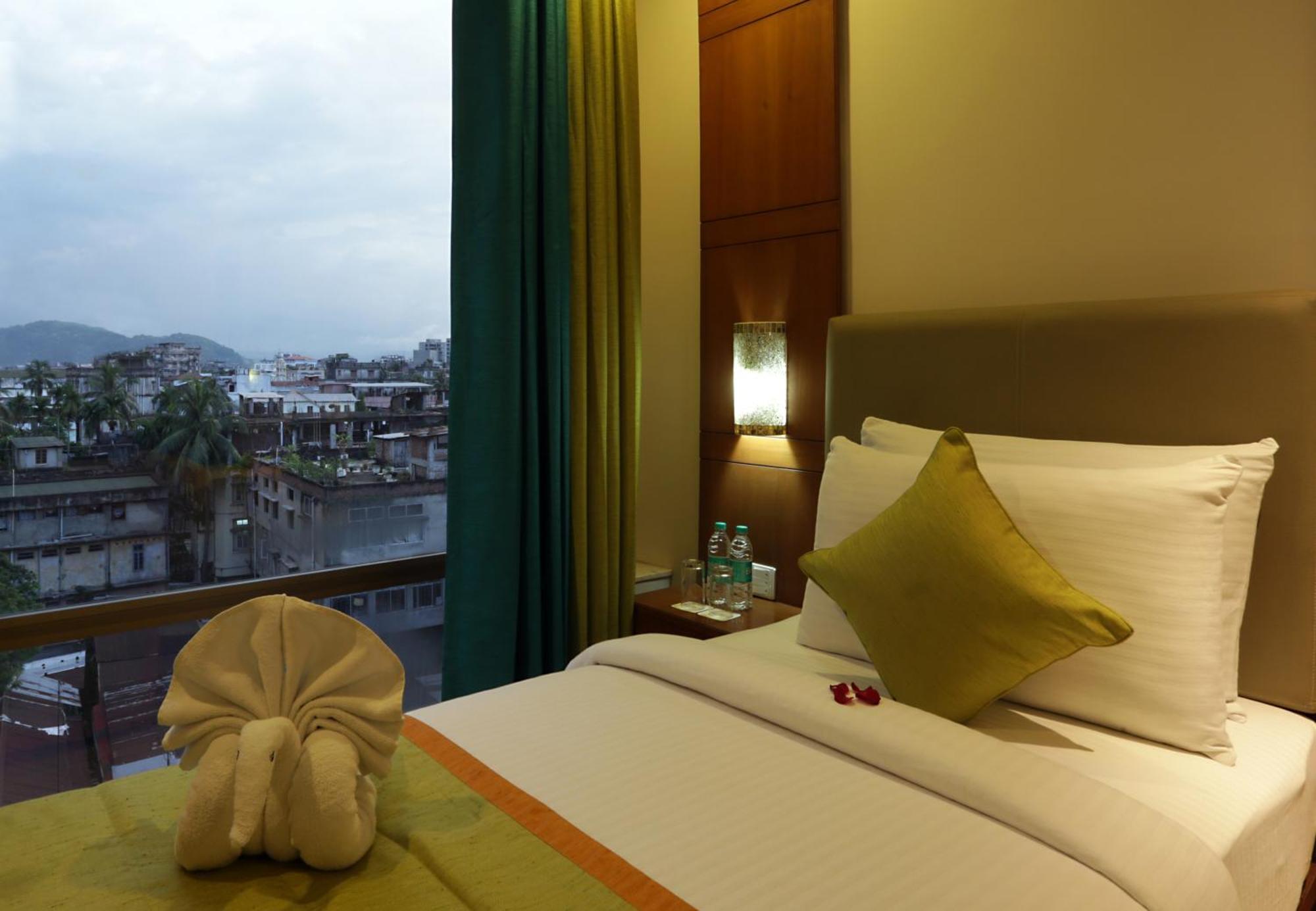 ניו דלהי Hotel Prithvi Palace Igi Airport Delhi מראה חיצוני תמונה