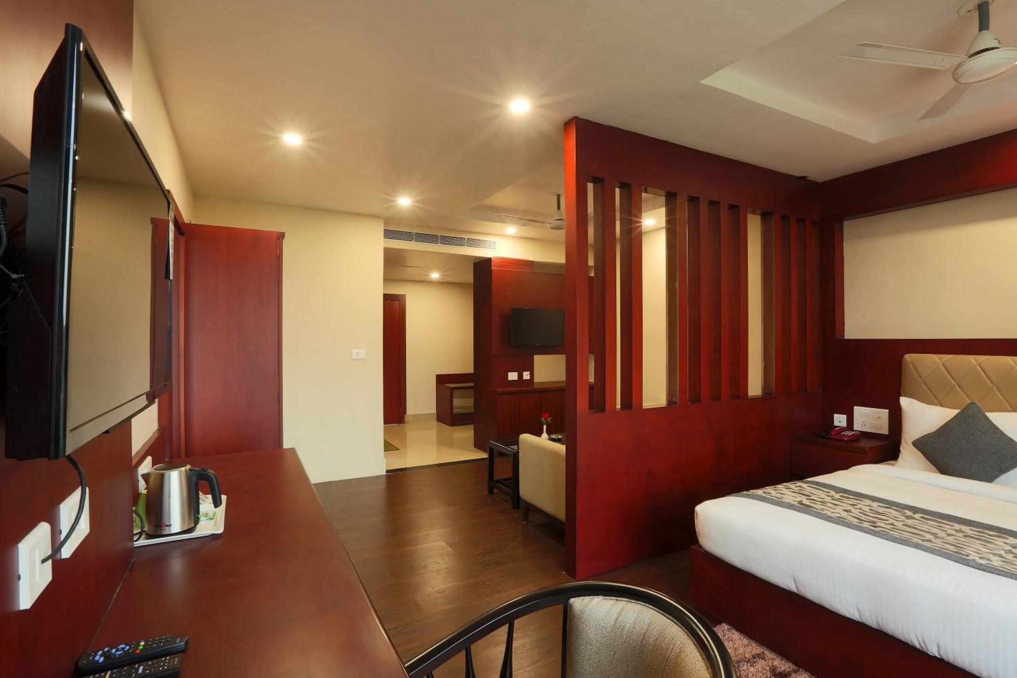 ניו דלהי Hotel Prithvi Palace Igi Airport Delhi מראה חיצוני תמונה