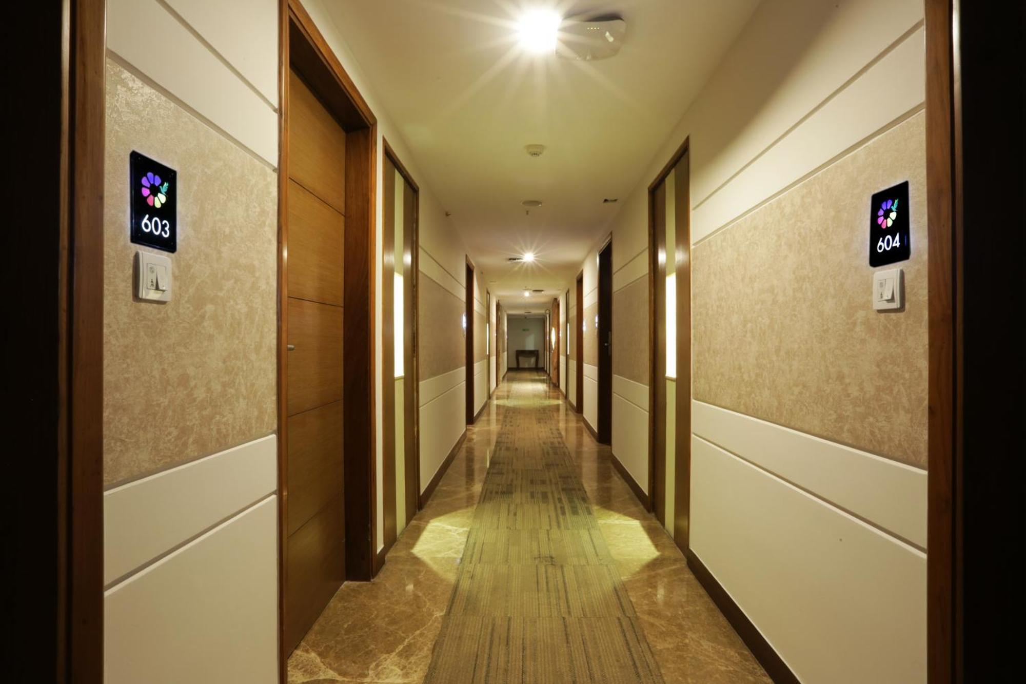 ניו דלהי Hotel Prithvi Palace Igi Airport Delhi מראה חיצוני תמונה