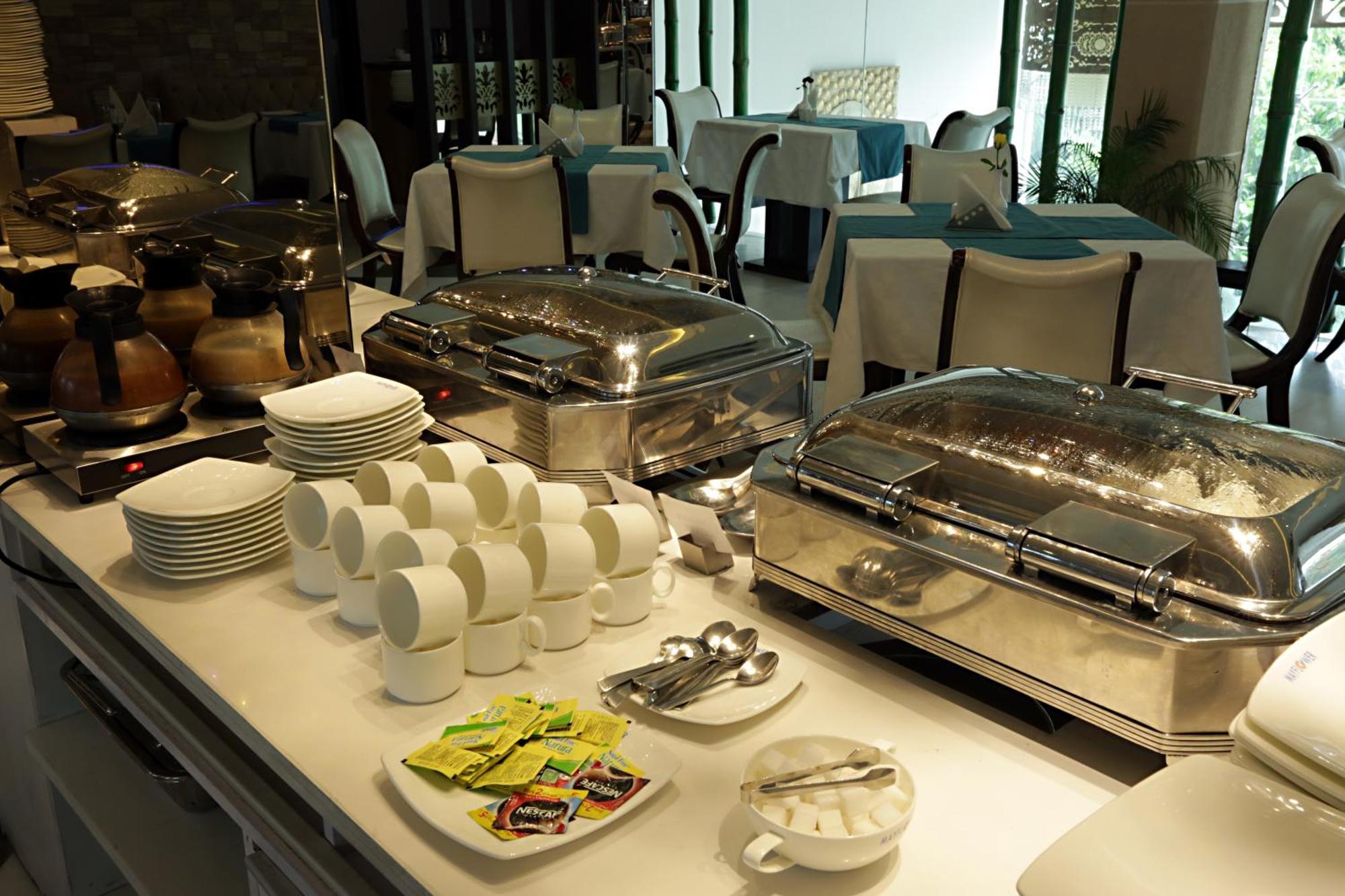ניו דלהי Hotel Prithvi Palace Igi Airport Delhi מראה חיצוני תמונה